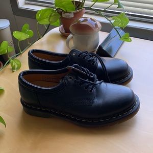 Lowtop Dr. Martens